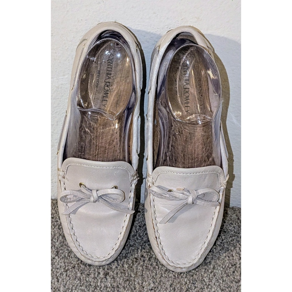 Cynthia Rowley Off White Leather Bow Moccasin Loafer Flats Women's Size 6.5